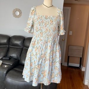 American Eagle light blue floral smocked sleeve dress